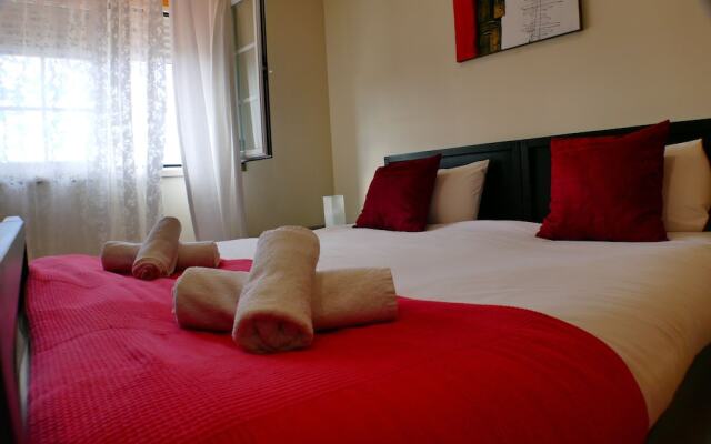 Surf Royal Guest House