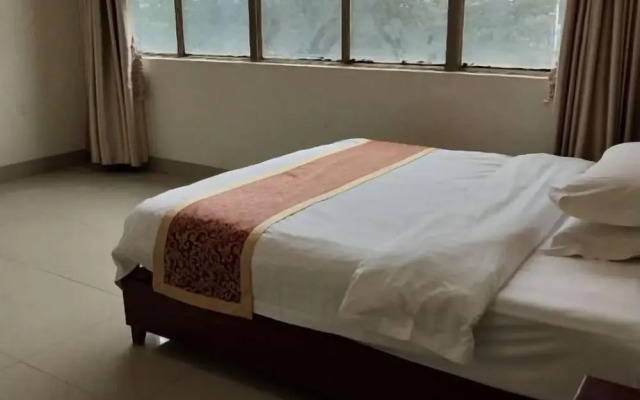 Ronghui Buinsess Hotel