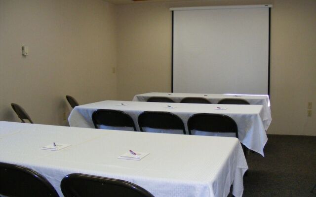 Sunset Oceanfront Lodging