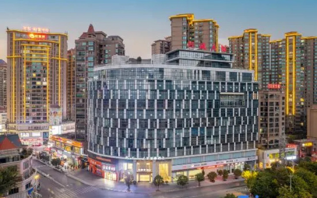 Merlinhod(Hezhou Lingfeng Square Far East Fortune Center Store  enter Store) – Outside – Hezhou