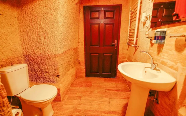Alaca Cave Suites