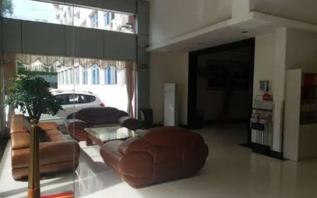 Bayi Baoyuan Hotel (Zhongshan Road No.1 Hospital)