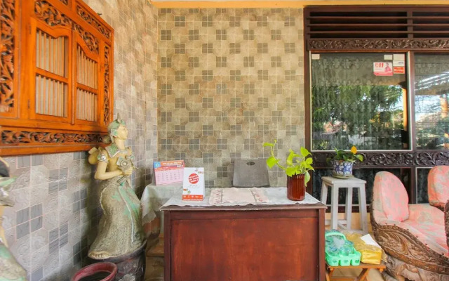 OYO 1721 A. Yani 95 Residence