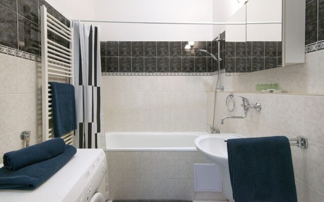 Central 3 Bedroom Home near National Museum