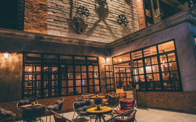 Pulley Hostel Hua Hin