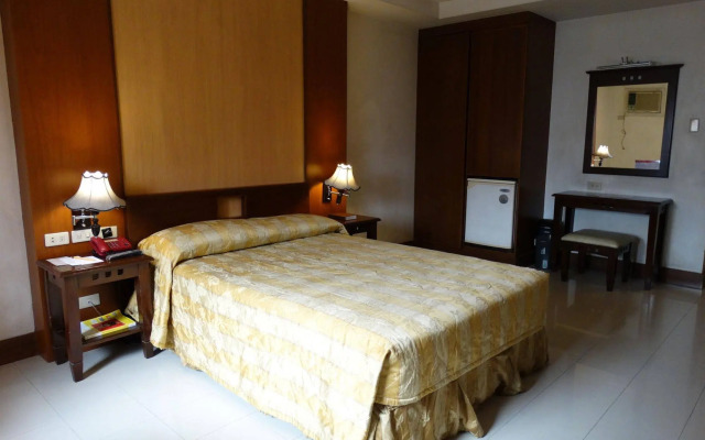 Cherry Blossoms Hotel