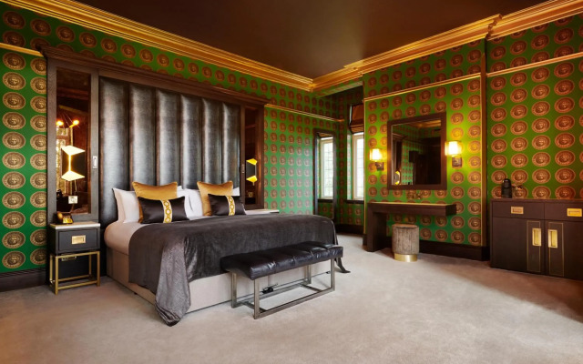 Aldwark Manor Estate