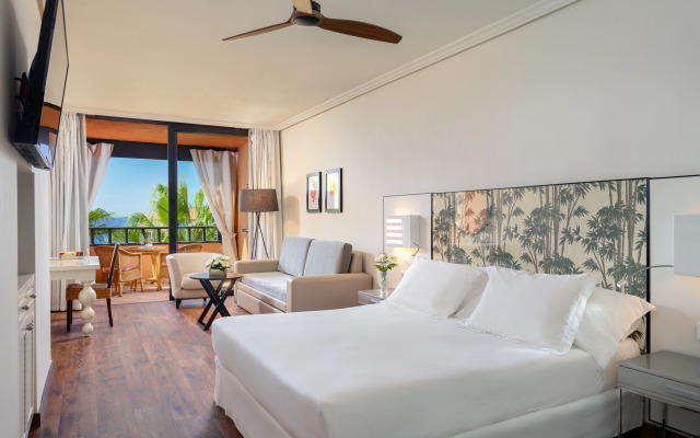 Отель H10 Costa Adeje Palace