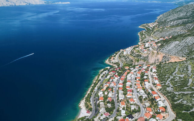 Three-Bedroom Holiday Home in Senj