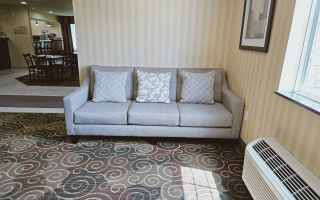 Cobblestone Inn & Suites - Bloomfield