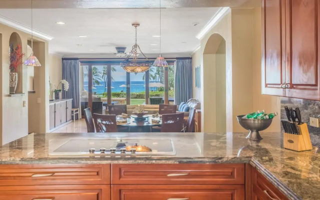 Luxury 2BD Villa on Flamingo Beach With All Bells and Whistles