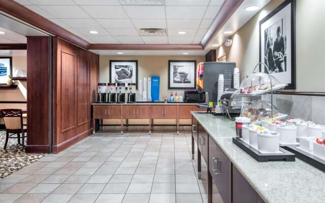 Hampton Inn Roanoke/Hollins - I-81