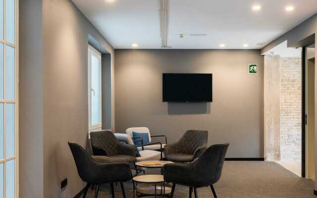 Nest Style Valencia Hotel