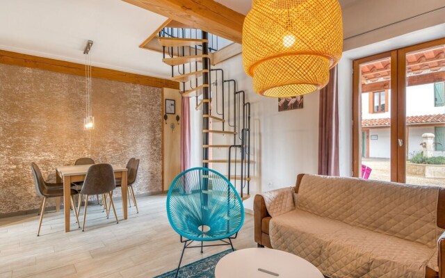 Modern Mansion With Swimming Pool, Terrace, Garden Furniture