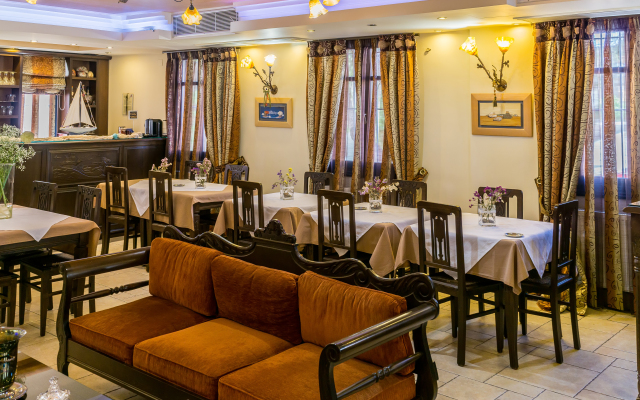 Epavlis Boutique Suites