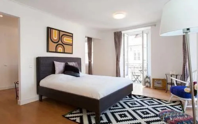 Santa Justa Suite by Homing