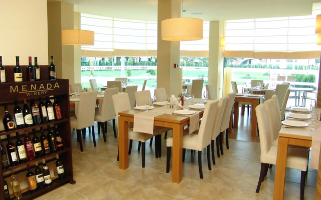 Aparthotel Marina Holiday Club & Spa