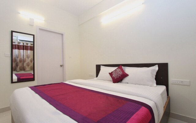 OYO 8474 Greenland Suites