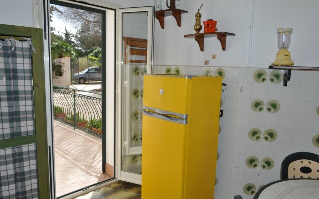 Casa Aisha con ampio giardino sul mare