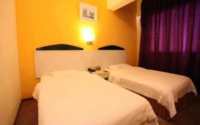 Holiday Sun Hotel