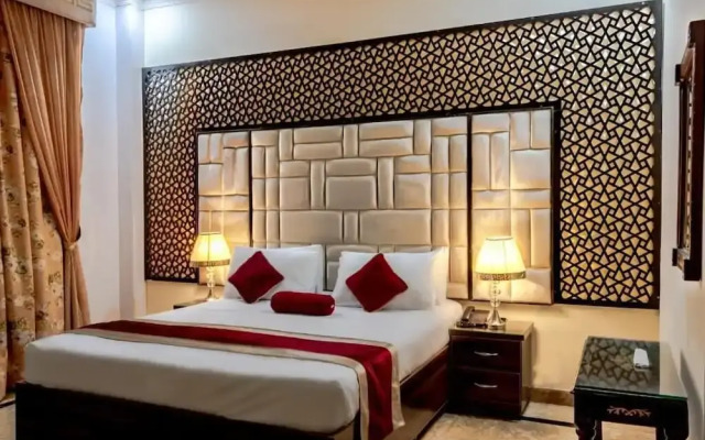 Rose Palace Hotel