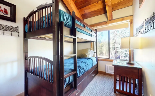 Val DIsere 10 5-Star Luxury with Game room and Gorgeous Mountain Views, Walk to The Village. by RedAwning