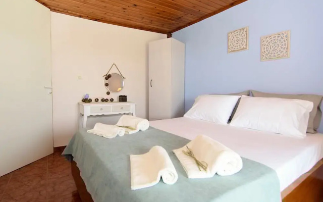 Aoria Traditional House With Stuning Mountain View