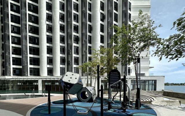 Borneotel The Shore KK by CHG