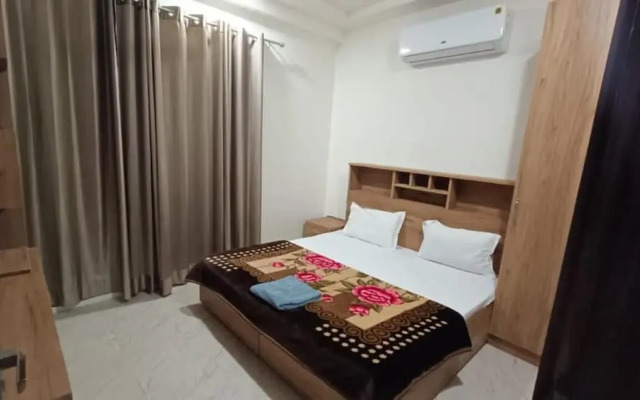 85 The Ganges 2 Bhk Apartment for Homestay