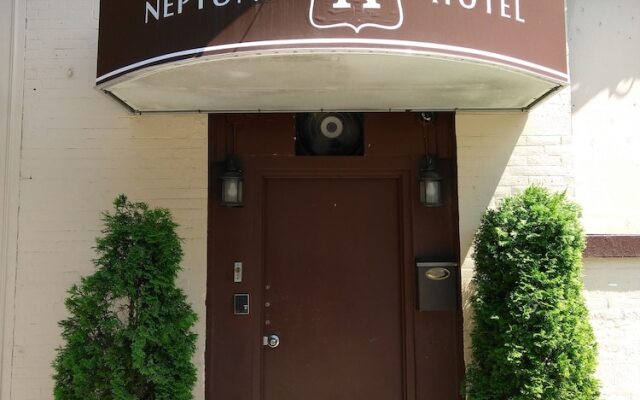 Neptune Hotel