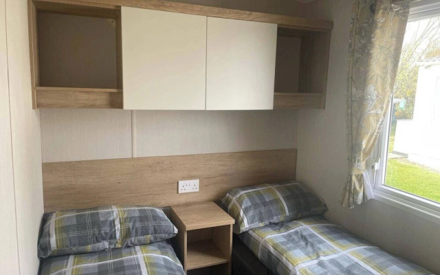 2 Bed-sleeps 6-patio-parking-pet Friendly