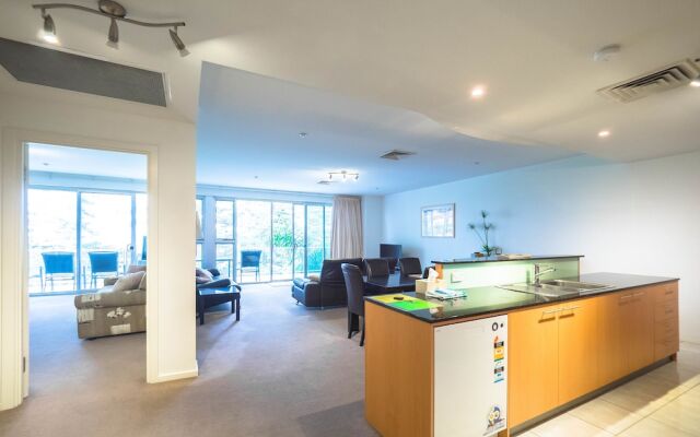 Glenelg Beachside Apartments