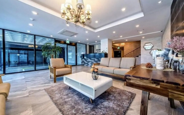 Jungmoon J Hill & City Hotel