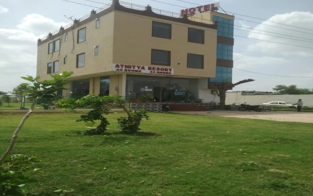 Capital O 82220 Athitya Resort