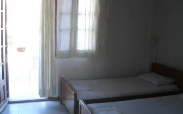 Tzogalis Apartments 1