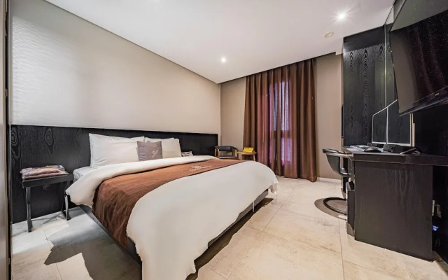 Coco Hotel