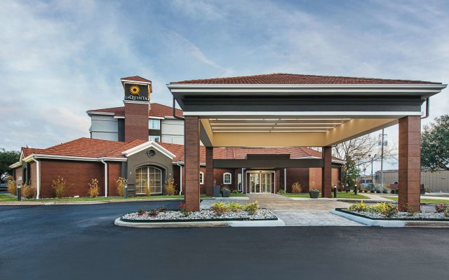 La Quinta Inn & Suites by Wyndham Shreveport Airport