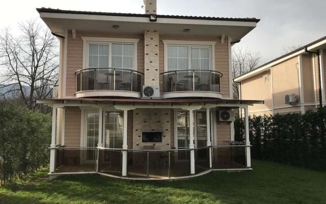 Villa La Mira
