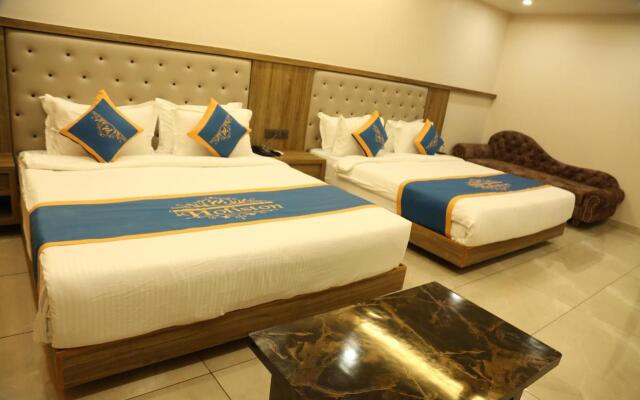 Hotel Holiston