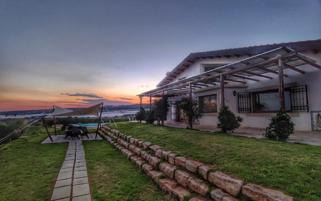 Studio Apartment in Countryside Villa With Swimming Pool