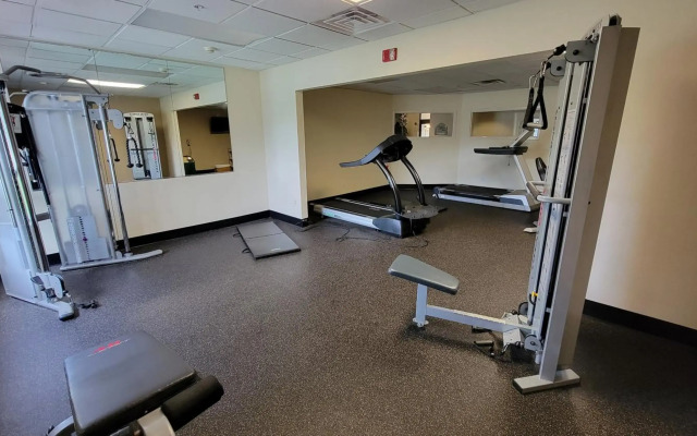 Holiday Inn Express Fayetteville Fort Bragg by IHG