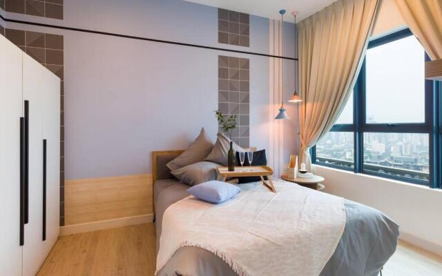 New! Contemporary 1BR Apartment near KLCC