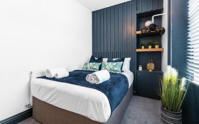 What a Vibe! Stunning 4 bedroom home