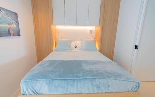 Blvd De La Croisette 82A, Cannes, La Réale