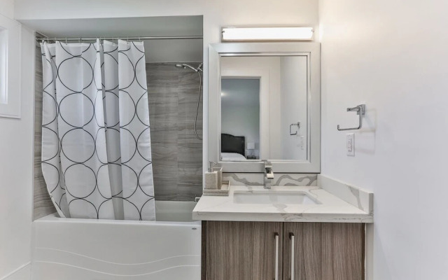 QuickStay - Classy 5brm House in Vaughan