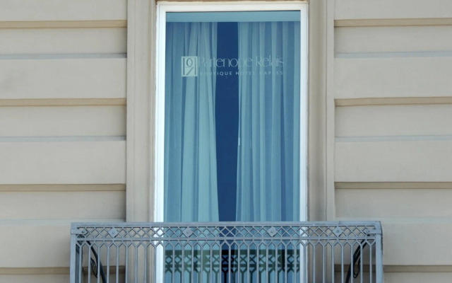Partenope Relais