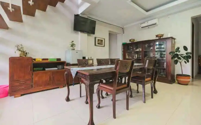Villa Prambanan with Private Pool dekat Candi Prambanan by Simply Homy – Restaurant – Sleman