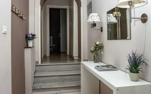 American Uni 2Br Lovely Apt