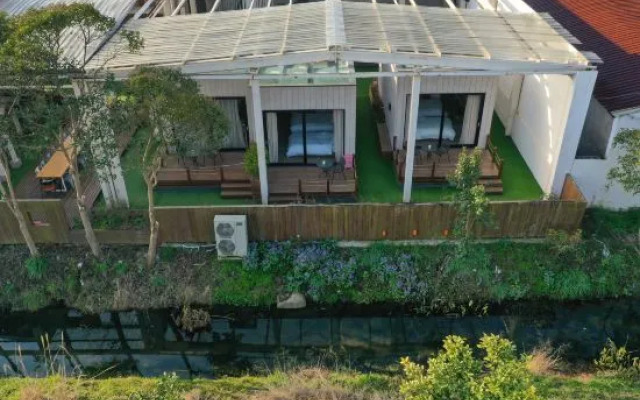Citrus Cutie House