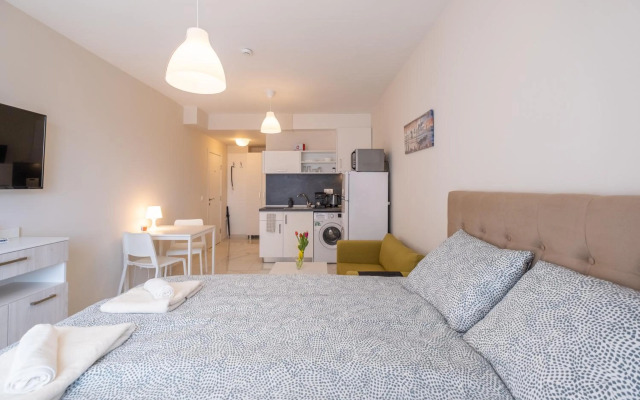 Sunny Dream Apartments